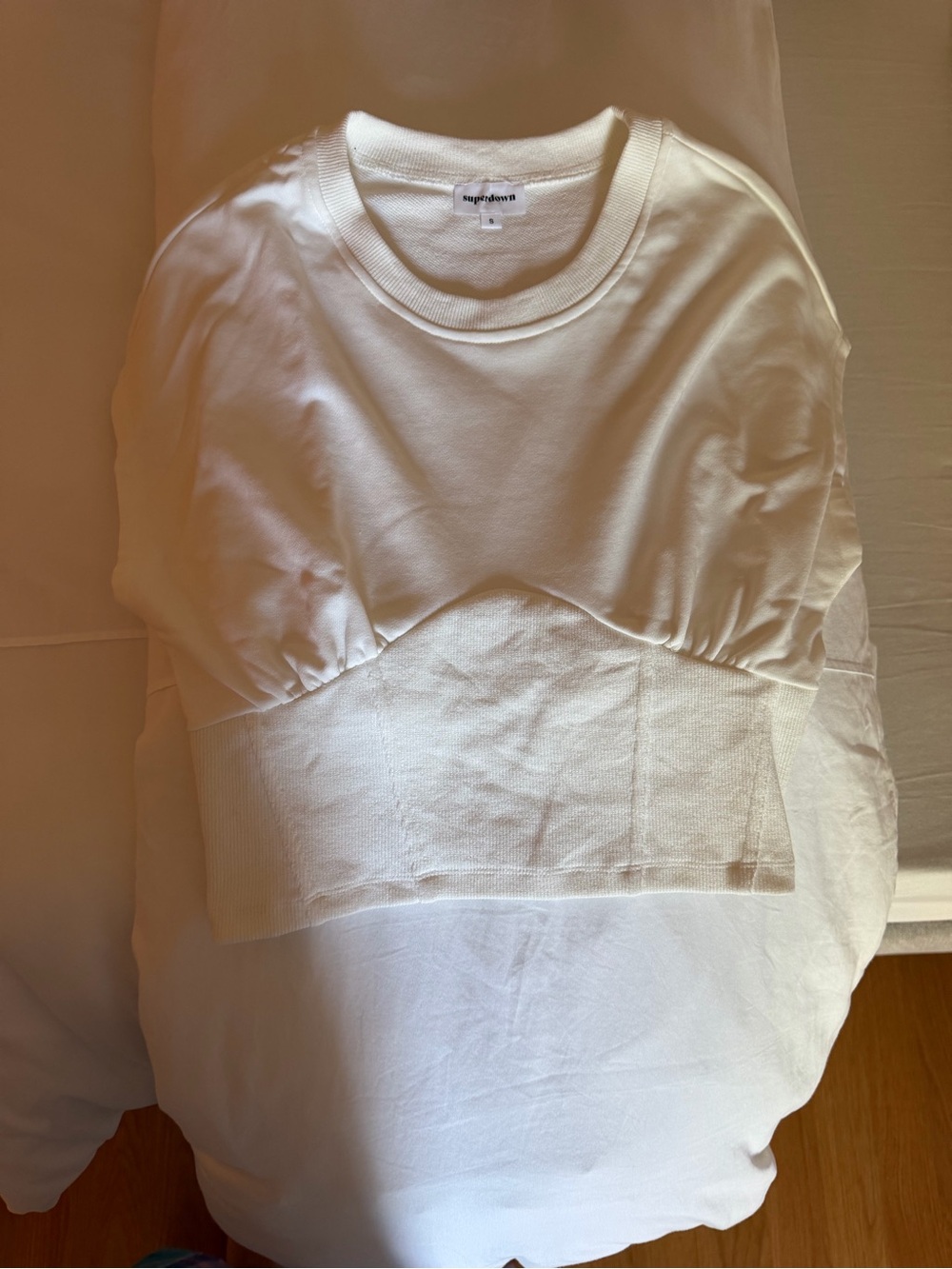 superdown White Short Sleeve Cropped Tee